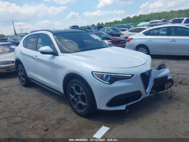  Salvage Alfa Romeo Stelvio