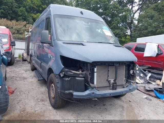  Salvage Mercedes-Benz Sprinter 2500