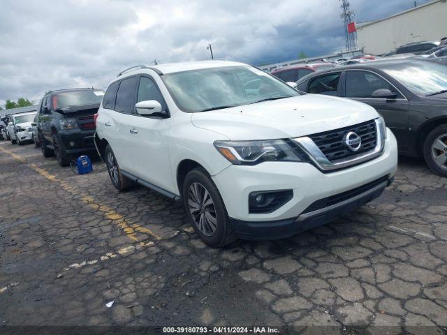  Salvage Nissan Pathfinder