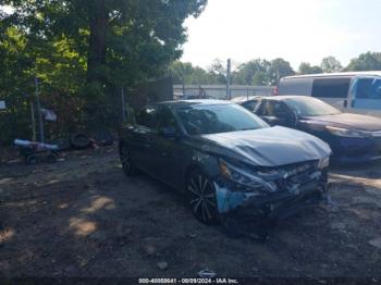  Salvage Nissan Altima