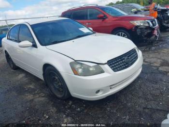  Salvage Nissan Altima