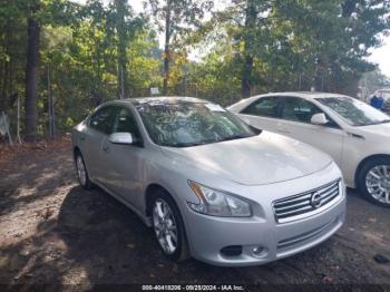  Salvage Nissan Maxima