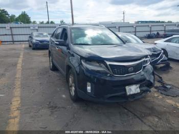  Salvage Kia Sorento