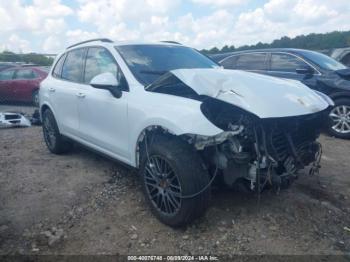  Salvage Porsche Cayenne