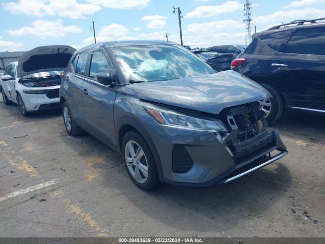  Salvage Nissan Kicks