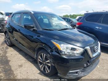  Salvage Nissan Kicks