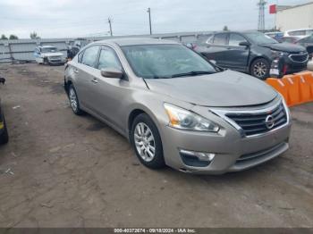  Salvage Nissan Altima