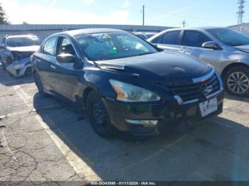  Salvage Nissan Altima