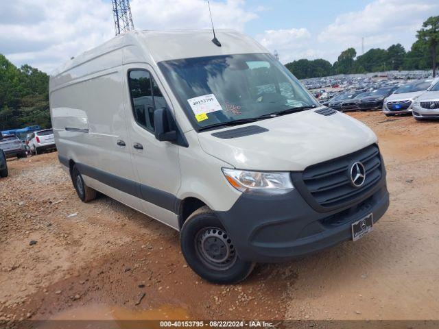  Salvage Mercedes-Benz Sprinter 2500