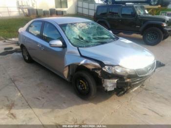  Salvage Kia Forte