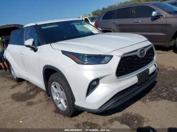  Salvage Toyota Highlander