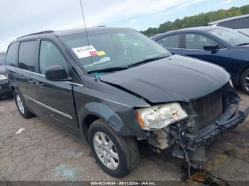  Salvage Chrysler Town & Country