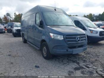  Salvage Mercedes-Benz Sprinter 2500