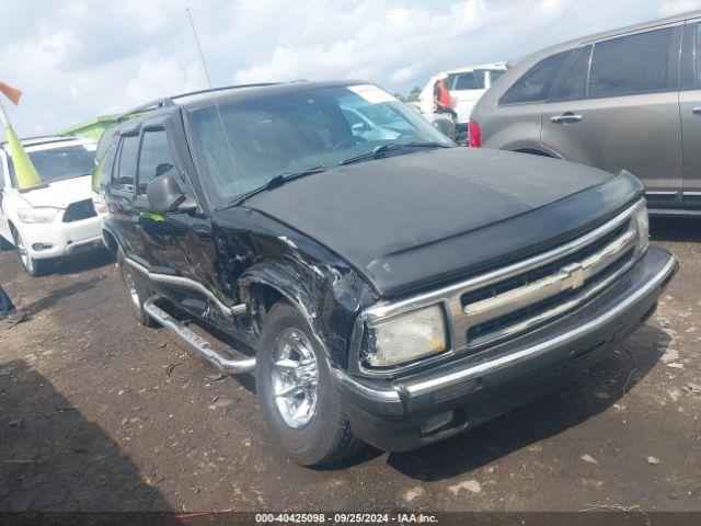  Salvage Chevrolet Blazer