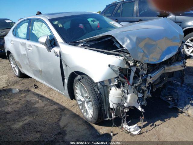  Salvage Lexus Es