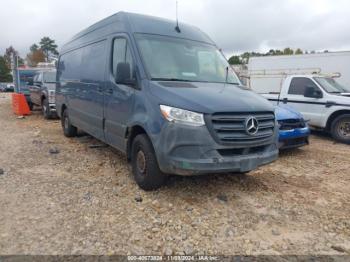  Salvage Mercedes-Benz Sprinter 2500