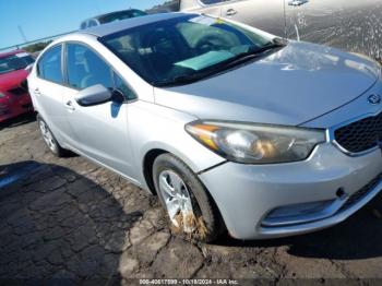  Salvage Kia Forte