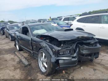  Salvage Ford Mustang