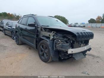  Salvage Jeep Cherokee