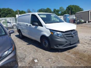  Salvage Mercedes-Benz Metris