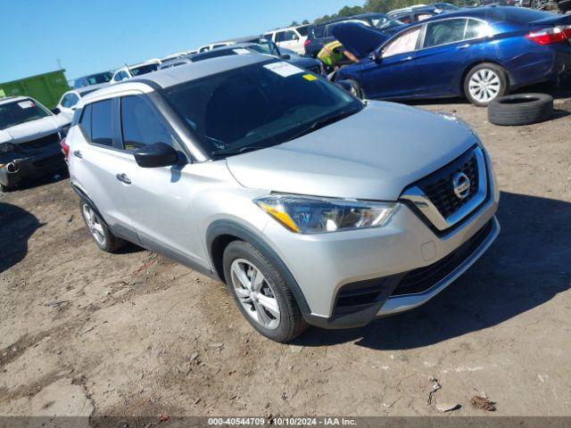  Salvage Nissan Kicks