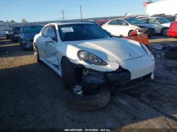  Salvage Porsche Panamera