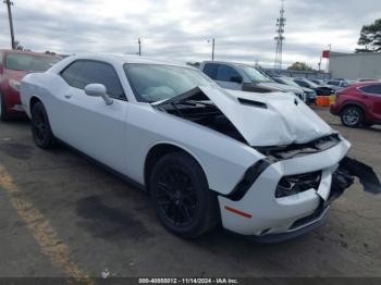  Salvage Dodge Challenger