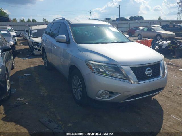  Salvage Nissan Pathfinder