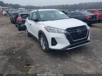  Salvage Nissan Kicks