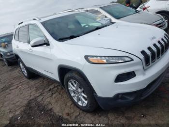  Salvage Jeep Cherokee