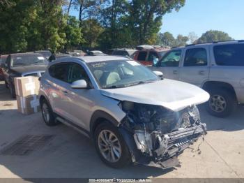  Salvage Hyundai TUCSON