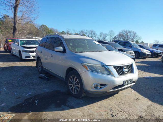  Salvage Nissan Pathfinder