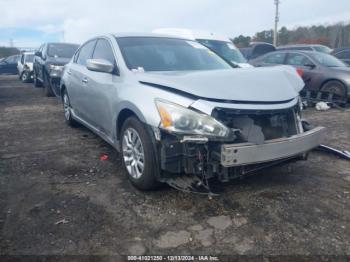  Salvage Nissan Altima