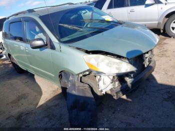  Salvage Toyota Sienna