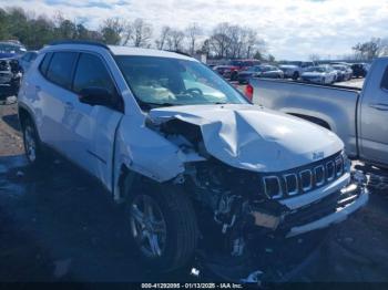  Salvage Jeep Compass