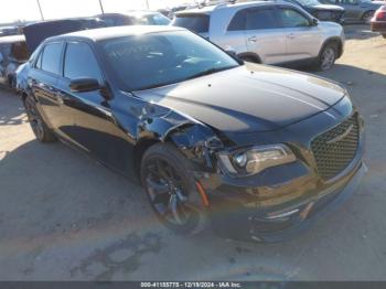  Salvage Chrysler 300