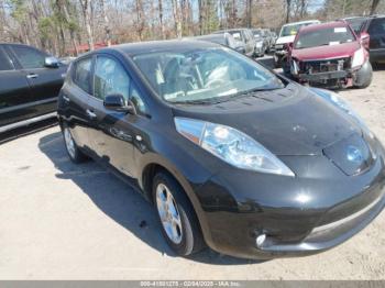  Salvage Nissan LEAF