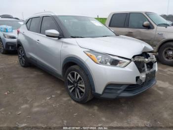  Salvage Nissan Kicks