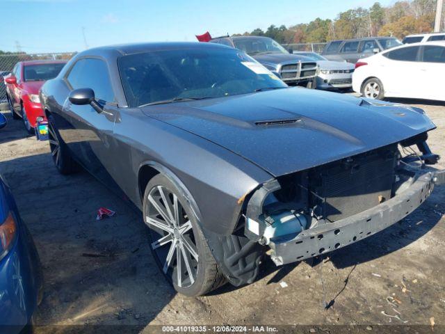  Salvage Dodge Challenger