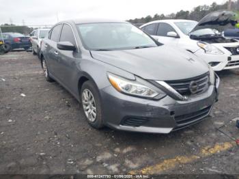  Salvage Nissan Altima