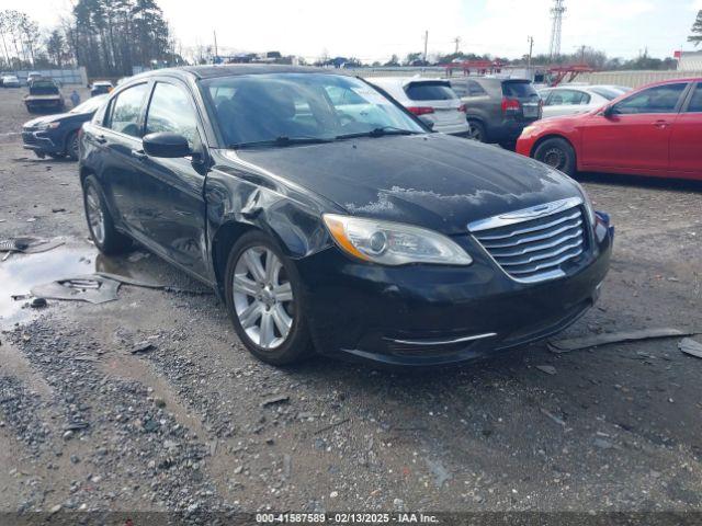  Salvage Chrysler 200