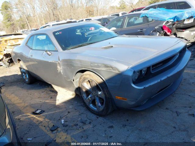  Salvage Dodge Challenger