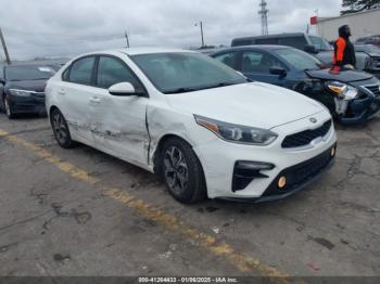  Salvage Kia Forte