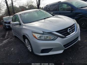  Salvage Nissan Altima