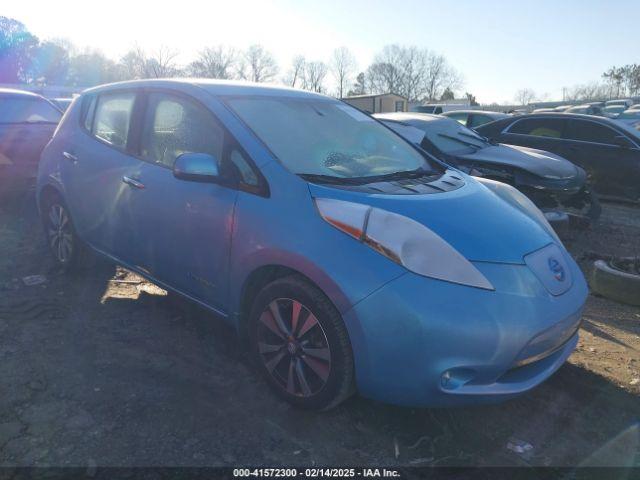  Salvage Nissan LEAF