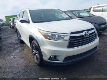  Salvage Toyota Highlander