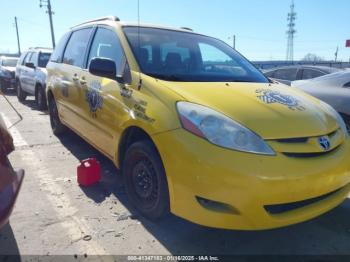  Salvage Toyota Sienna