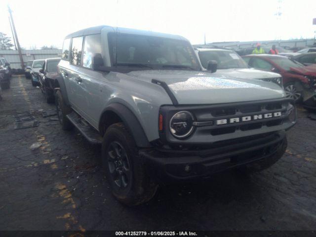  Salvage Ford Bronco