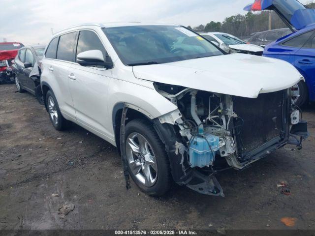  Salvage Toyota Highlander