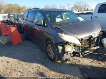  Salvage Toyota Sienna